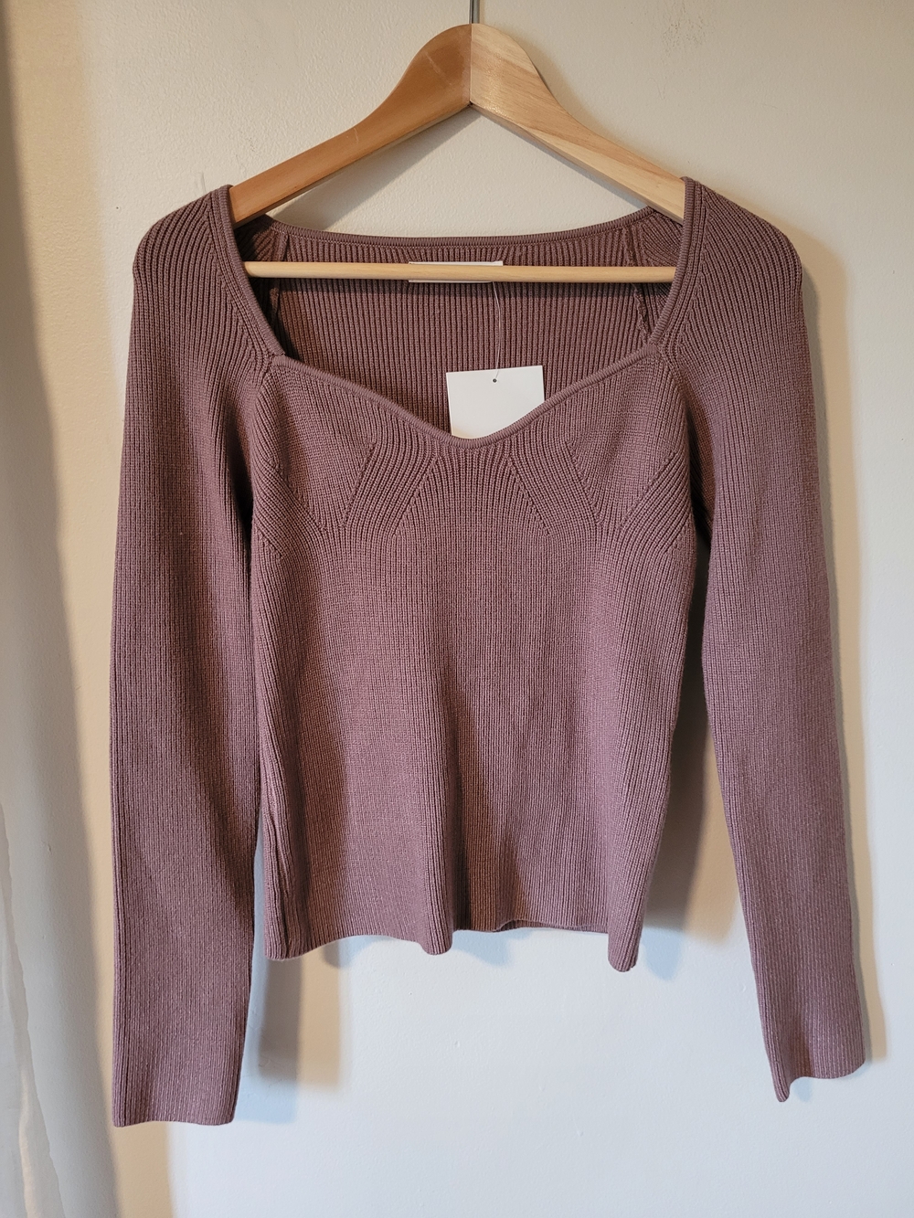 OAK + FORT Ribbed V-Neck Sweater in Blush,brown.